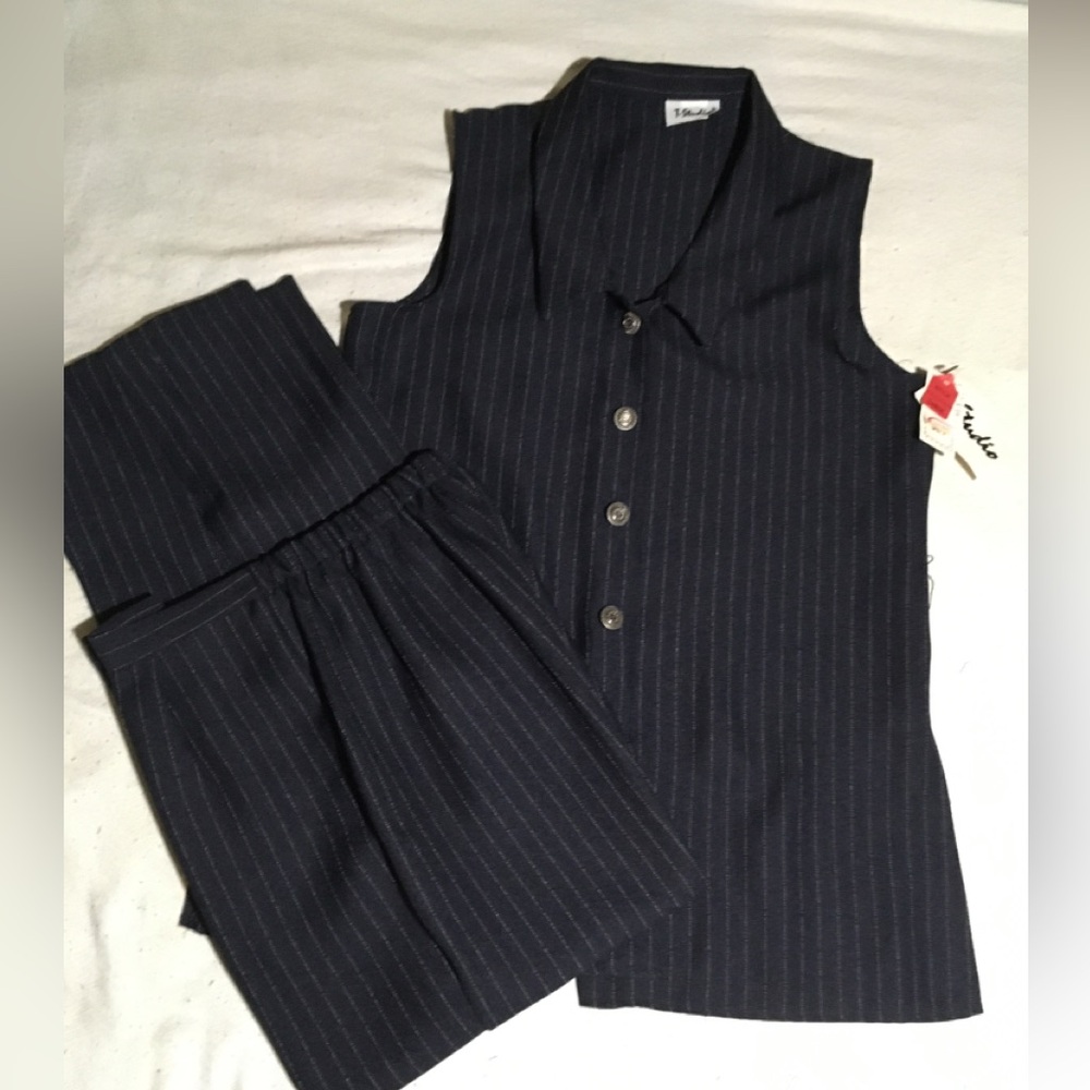 NWT Ladies Sz L Pinstripe Outfit Suit Top & Pants